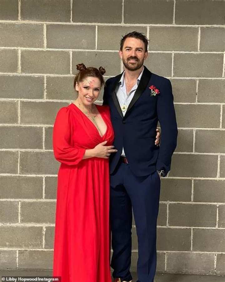 Who is Libby Hopwood 'Jockey'? Wiki, Age, Net Worth, Husband, Family, Boyfriend, Height & More