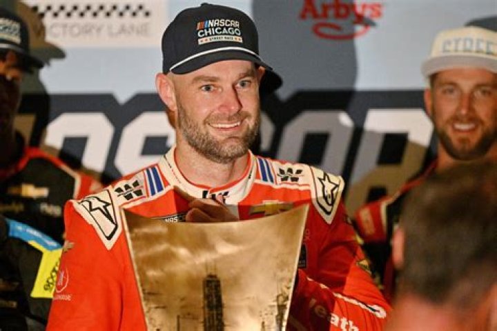 Who Is Shane van Gisbergen Girlfriend? Meet The Lovely Couple
