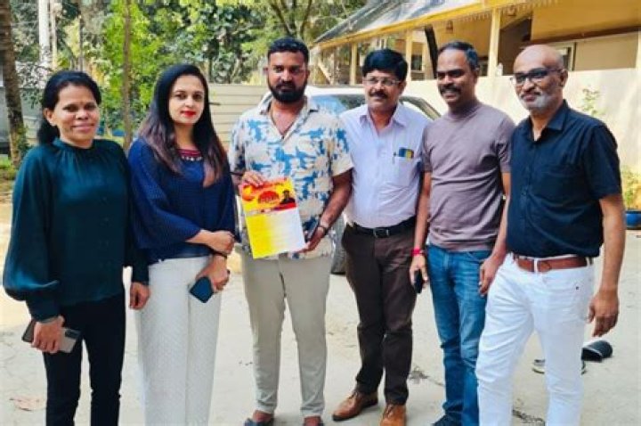 Who is Varthur Santhosh? Age, Wiki, Net Worth, Wife, Children, Family, Height & BIO