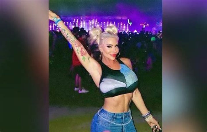 Who Is Zoe Gregory? Wiki, Age, Husband, Family, Height, Net Worth & BIO