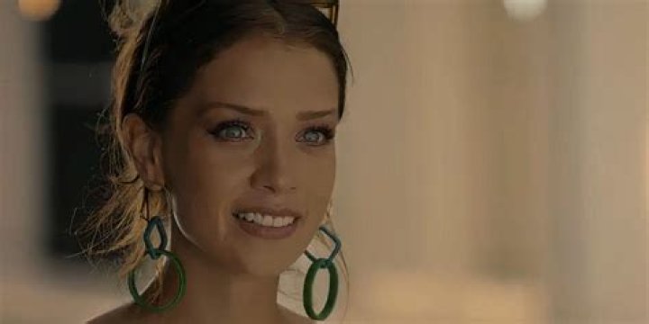 Who plays Camilla Chicago PD? – Celebrity.fm – #1 Official Stars, Business & People Network, Wiki, Success story, Biography & Quotes