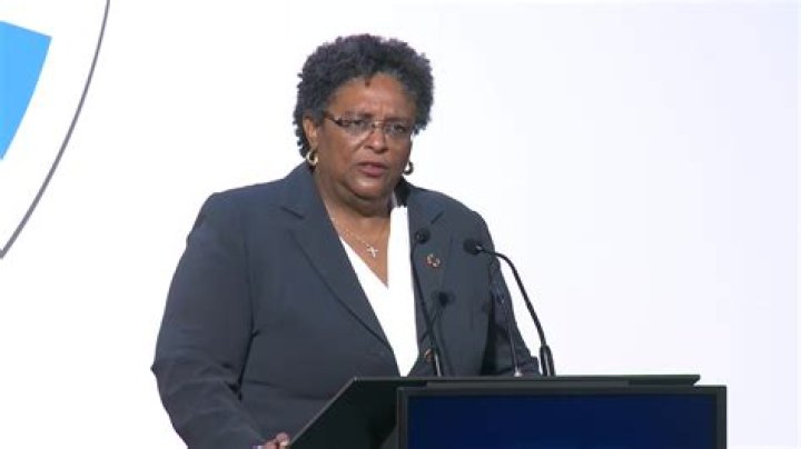 Why did so many cast members leave Madam Secretary?