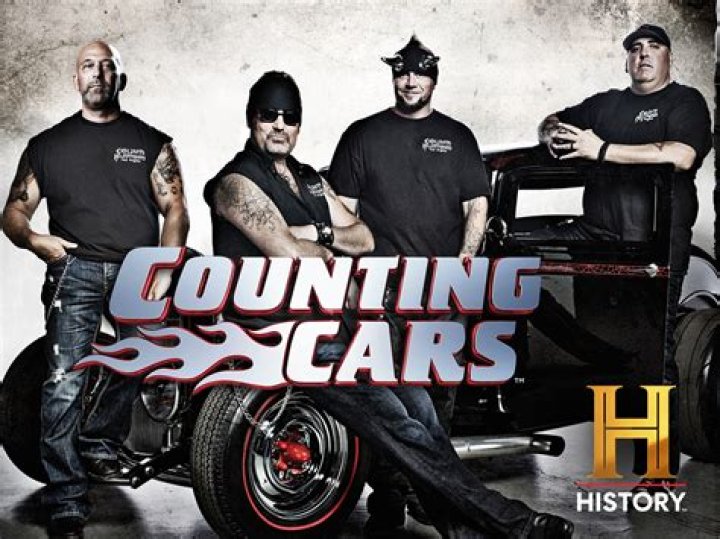 Why does Danny on counting cars wear a headband?