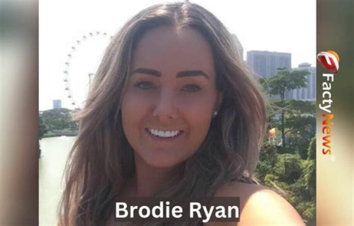 Wiki, Age, Height, Biography, Net Worth, Boyfriend, Family, Education & More