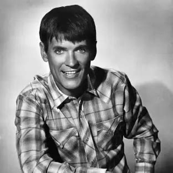 Will Hutchins’s biography, net worth, fact, career, awards and life story