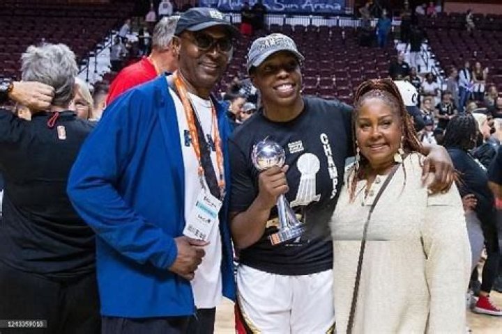 WNBA: Who Are Chelsea Gray Parents? Meet Her Father And Mother