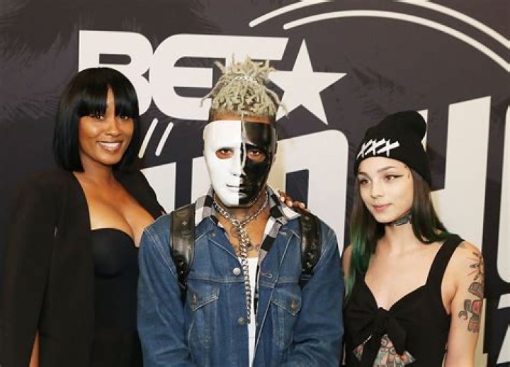 XXXTentacion’s Son Gekyume Adorably Poses With Fans On Anniversary Of Father’s Death 