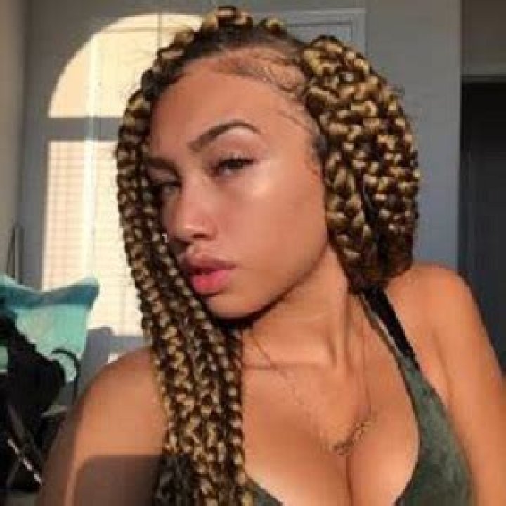 Yasmeen Nicole Age - Bio, Wiki, Height, Net Worth, Relationship (2023)