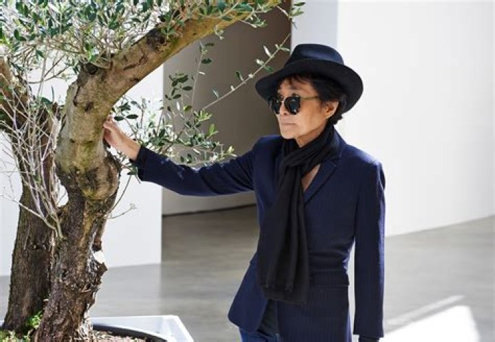 Yoko Ono