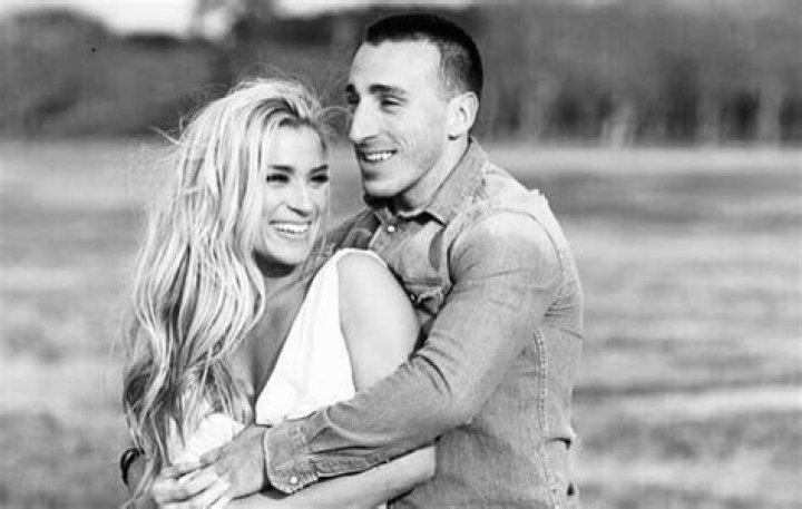 Zoe Sloane Age, Wiki, Biography, Height, Husband, Instagram